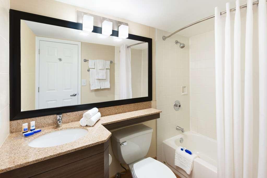 Best Western Leisure Inn Lakewood Phòng bức ảnh