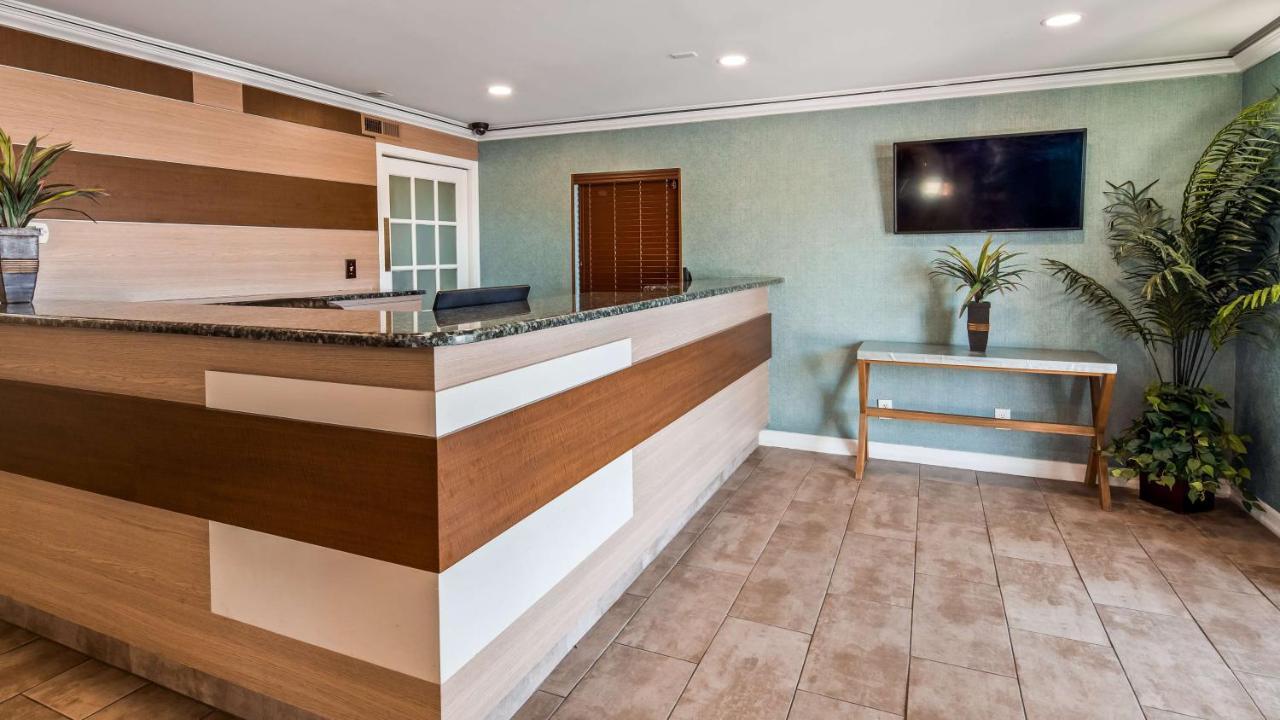 Best Western Leisure Inn Lakewood Ngoại thất bức ảnh